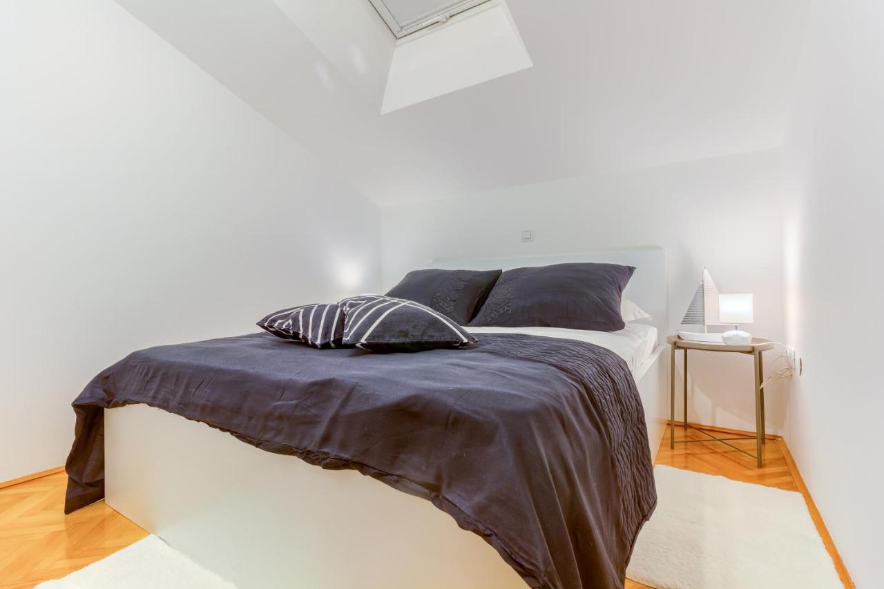 Omis Wind Rose Apartment Eksteriør billede