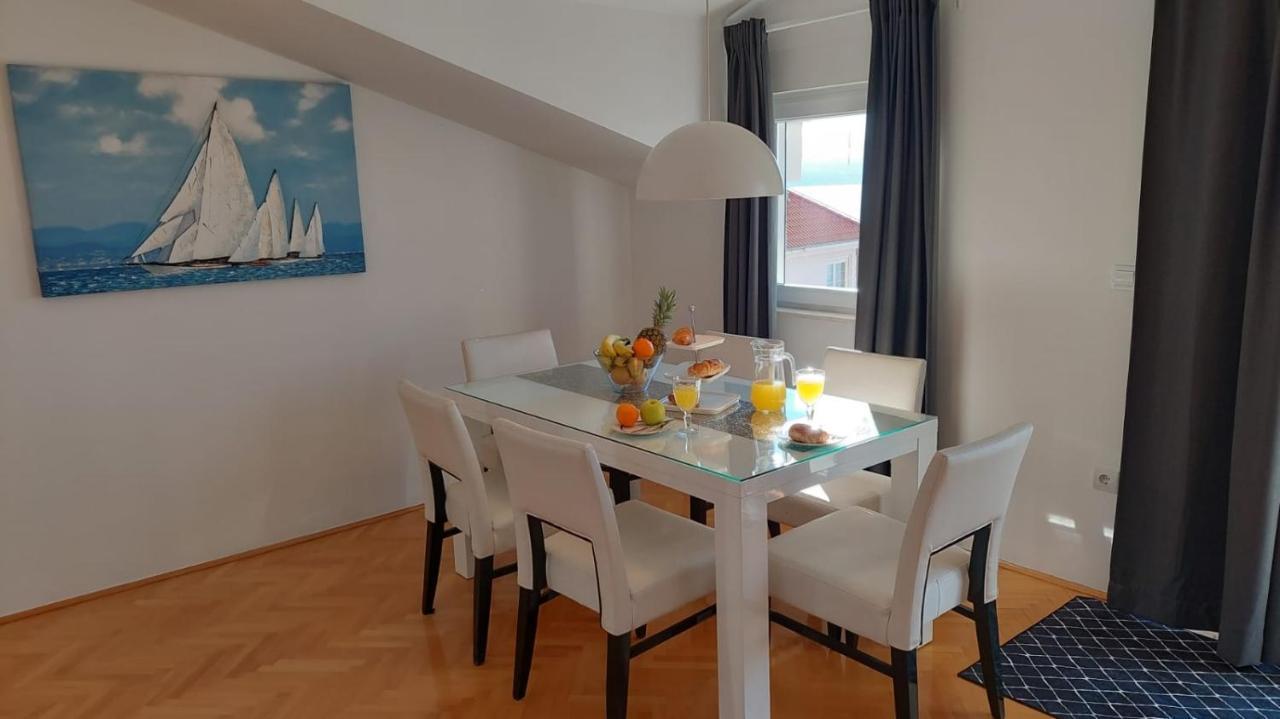 Omis Wind Rose Apartment Eksteriør billede
